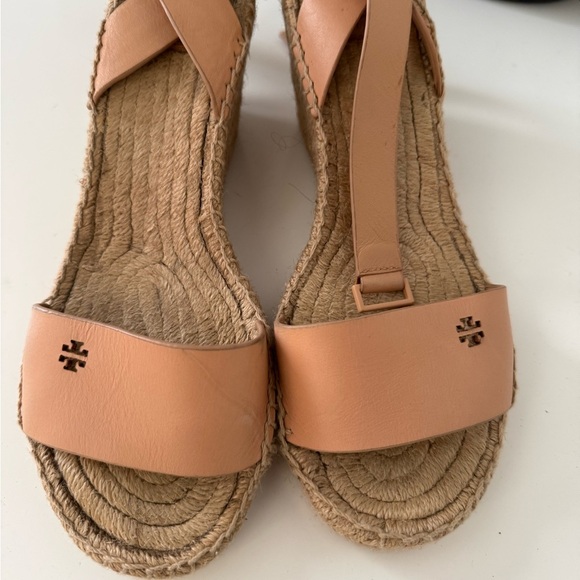 Tory Burch Nude Wedge Sandals - Picture 3 of 6